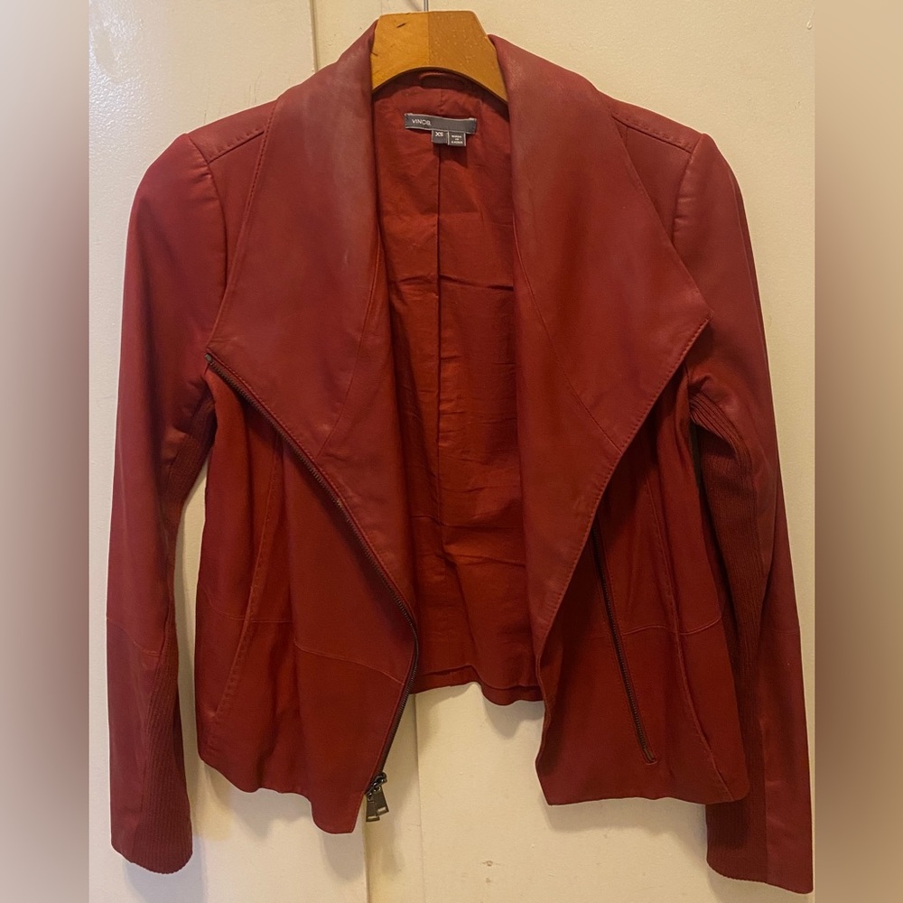 VINCE 100% leather Jacket.